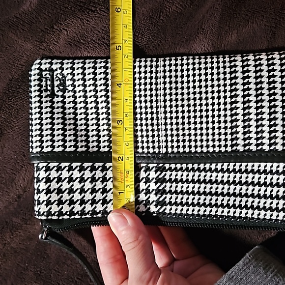 Ralph Lauren Wristlet - Picture 9 of 10